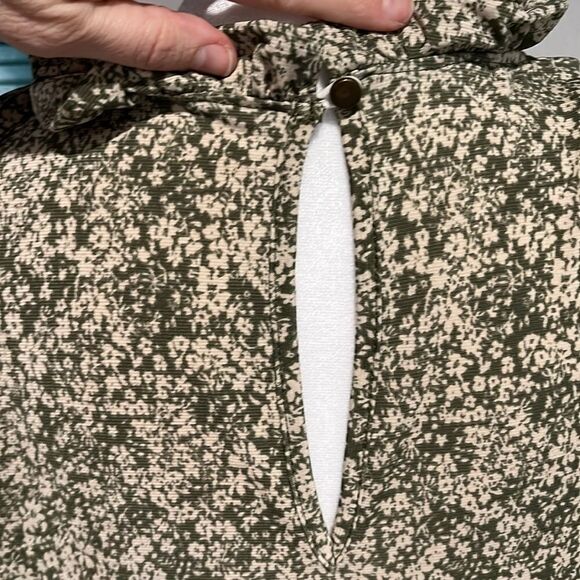 Evereve MTS NWOT Spring Floral Ruffle Neck Dress - S - Picture 4 of 10